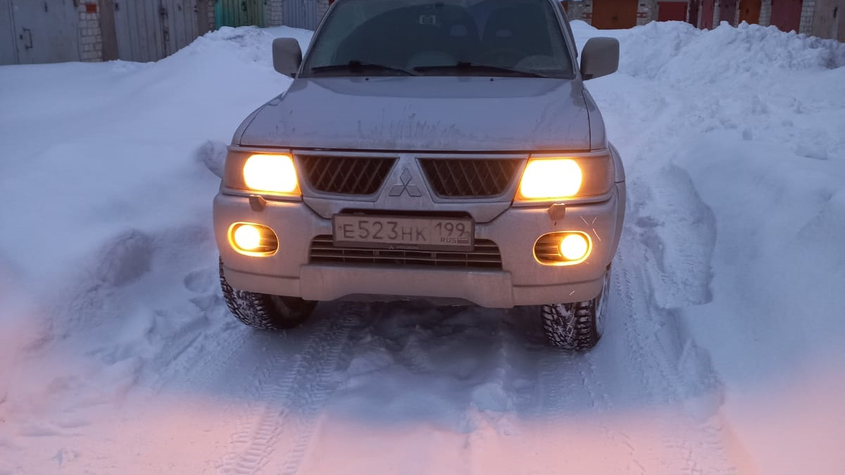 Mitsubishi Pajero Sport (1G) 3.0 бензиновый 2008 | 170 л.с. на DRIVE2