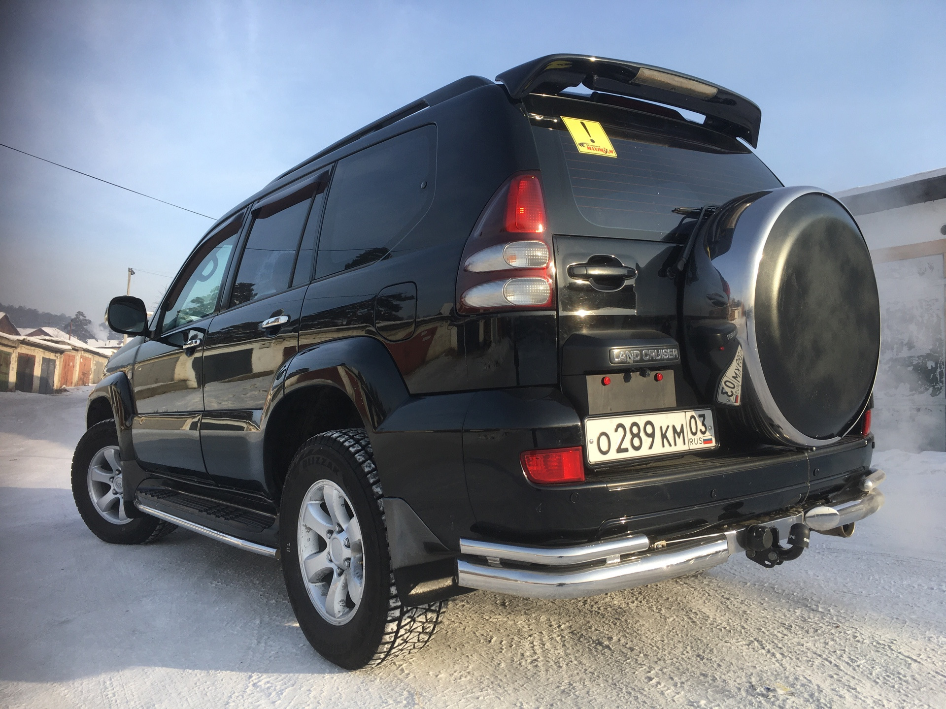 Прадо 120 зад. Тойота ленд Крузер 120 сзади. Land Cruiser Prado 120 сзади. Тойота ленд Крузер 120 Прадо зад.