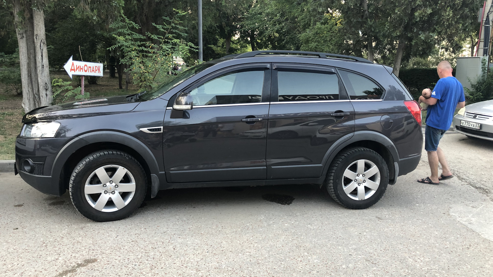 Chevrolet Captiva (1G) 2.4 бензиновый 2013 | Большой огромный авто на DRIVE2