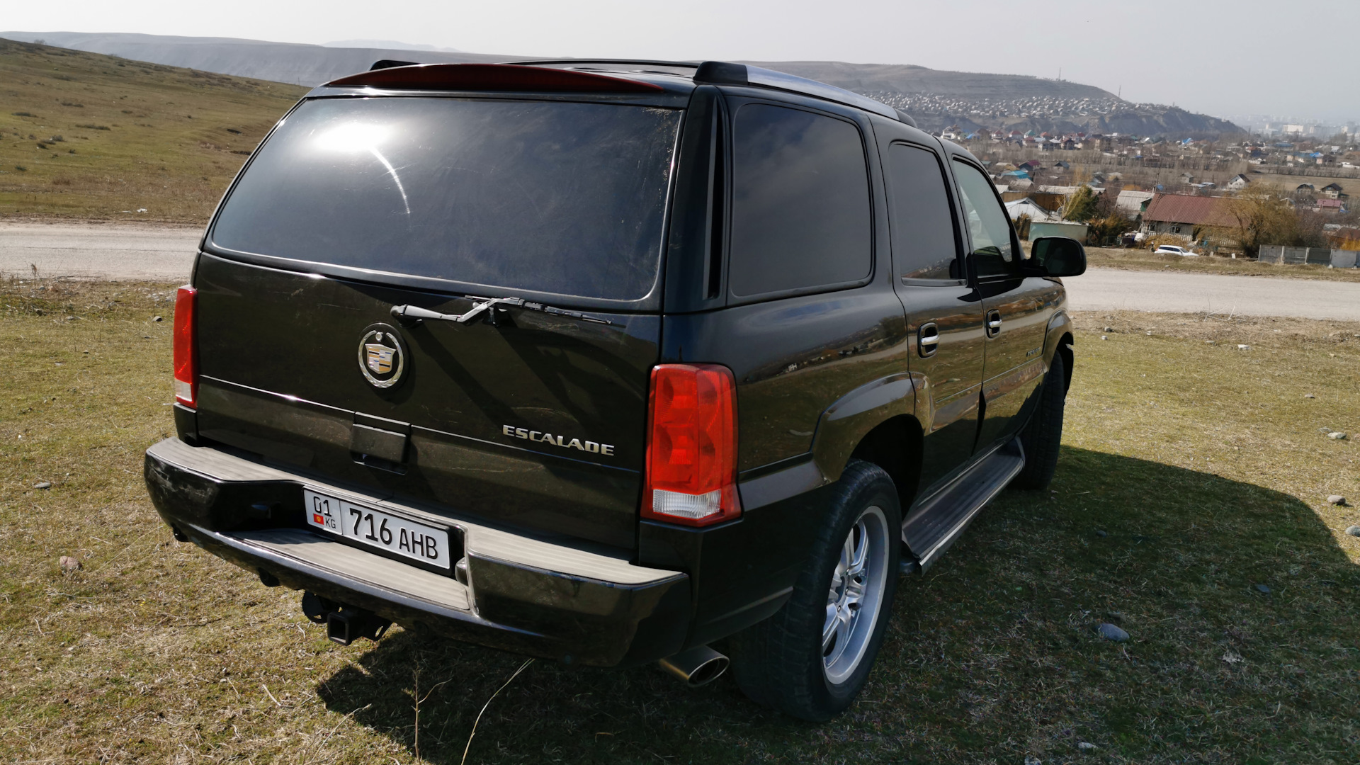 Cadillac Escalade (2G) 6.0 бензиновый 2004 | на DRIVE2