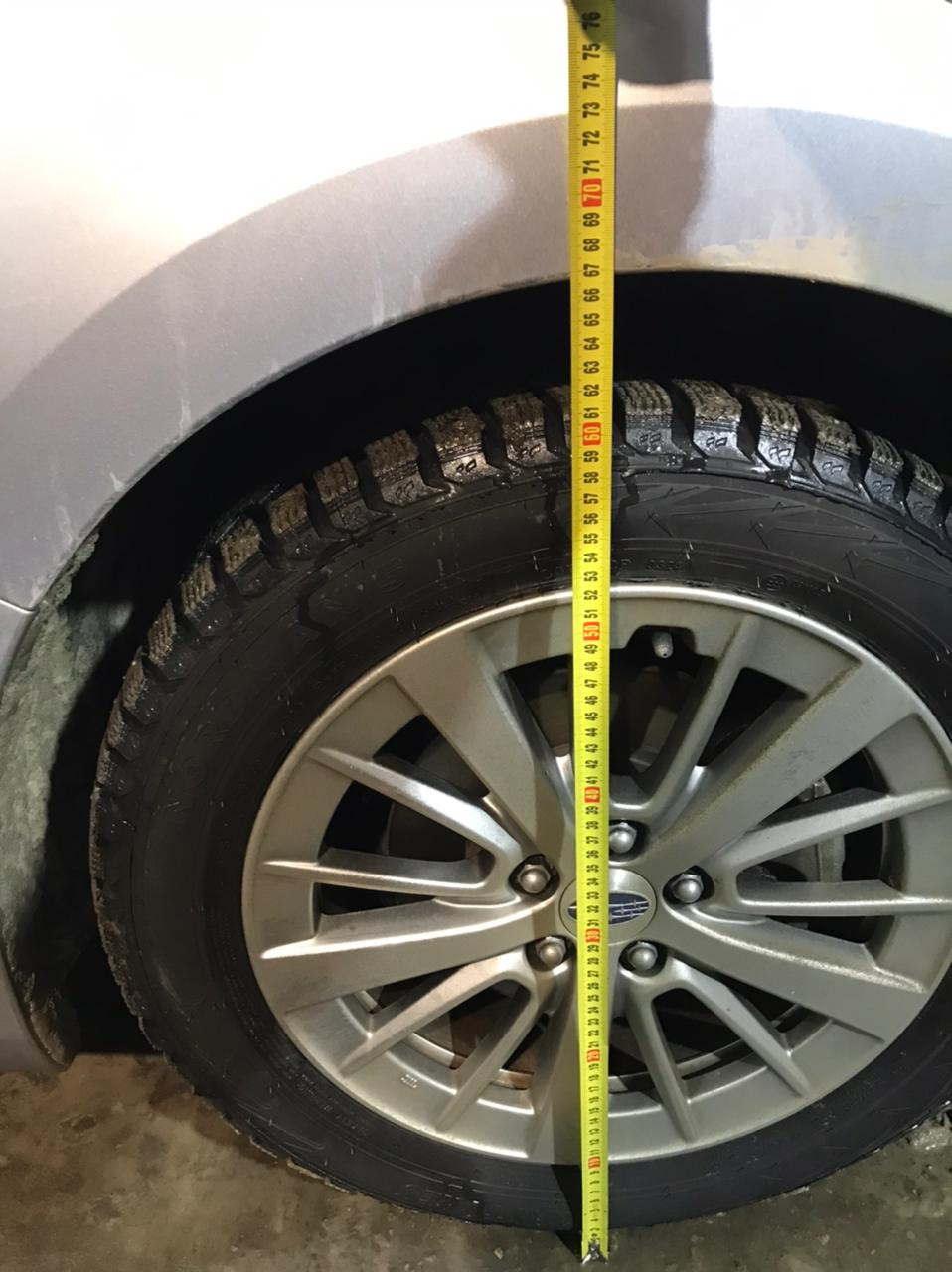 Przednia oś – przed montażem dystansów