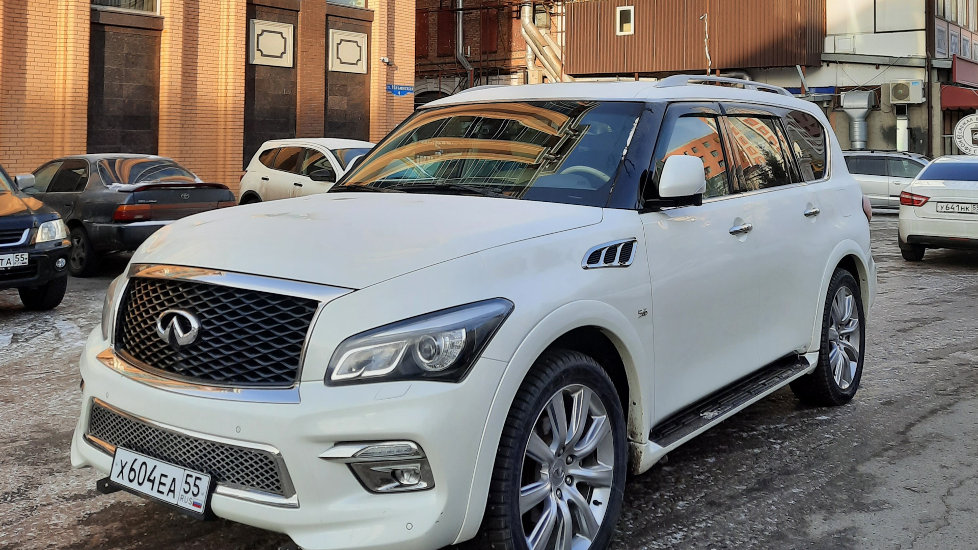 Infiniti QX80 5.6 бензиновый 2015 | My six four на DRIVE2