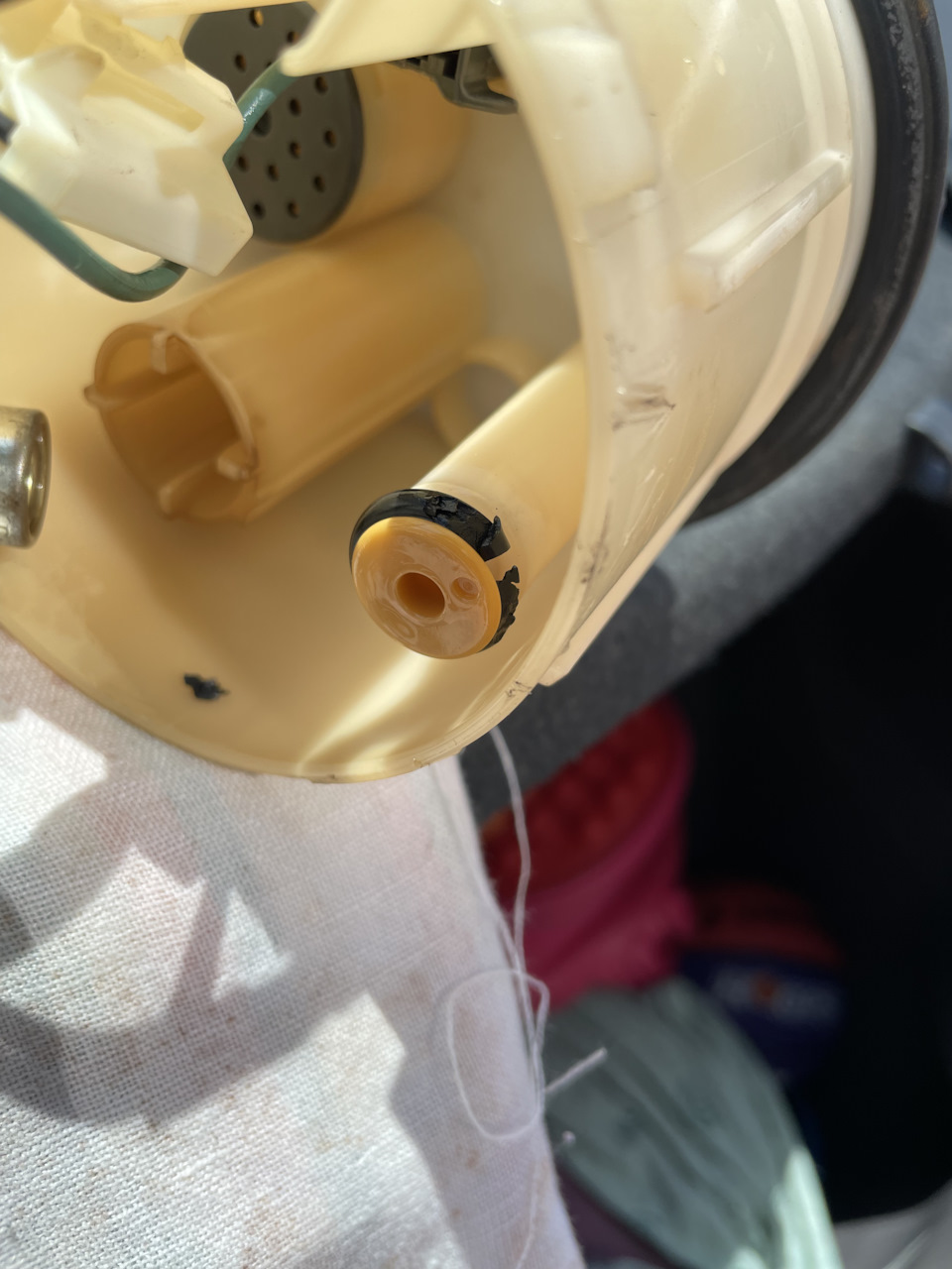 Лопнуло уплотнительной кольцо и не было нужного давления в магистрали — Toyota Celica (230)