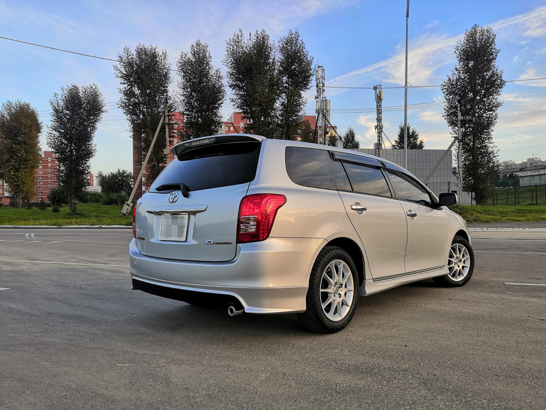 Королла филдер 2007 год. Королла Филдер 2009. Тойота Королла Филдер 2007. Toyota Corolla Fielder Aero Tourer. Toyota Fielder Aero Tourer.