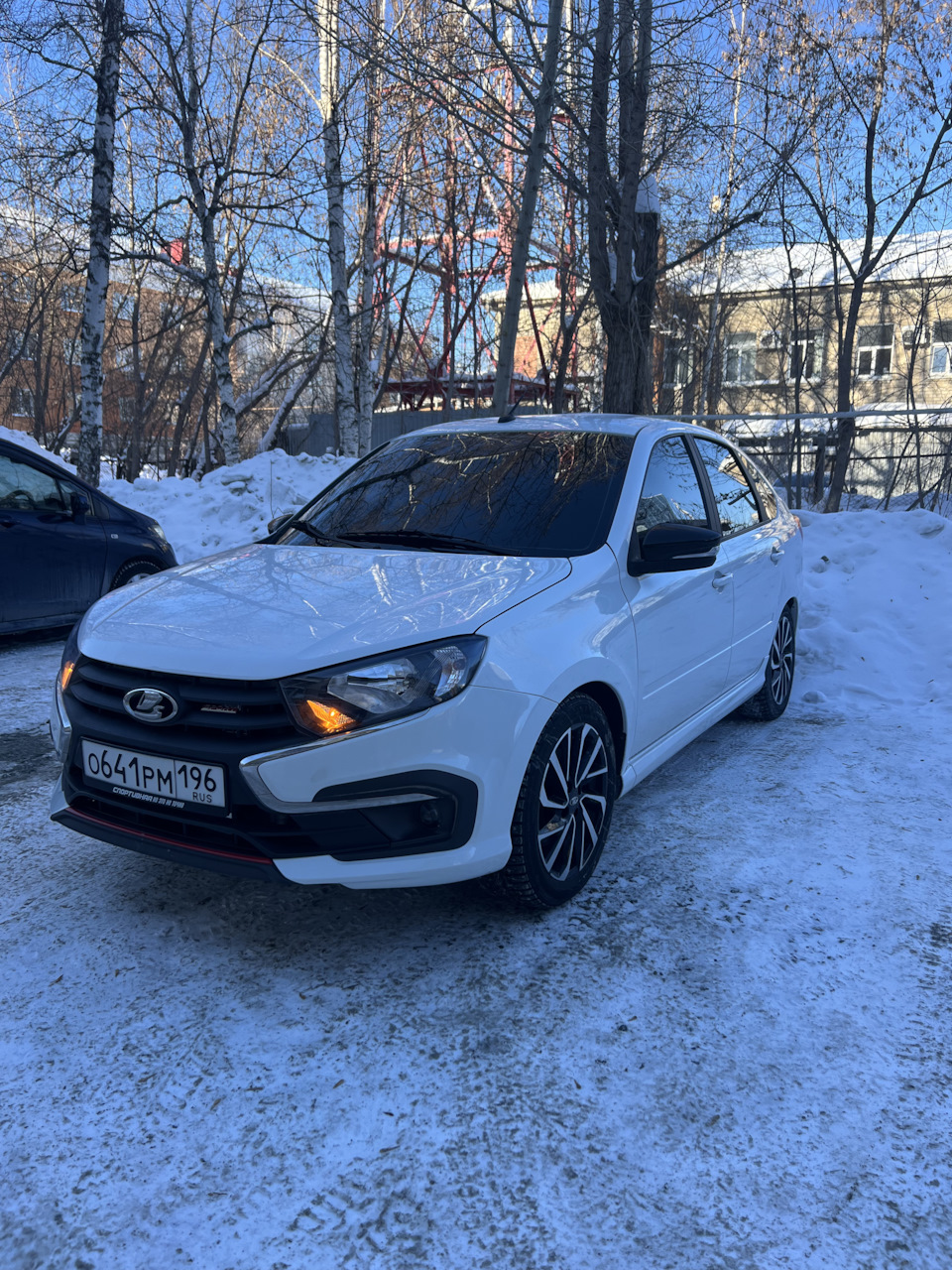 Блэк топ + тонировка — Lada Гранта Drive Active Лифтбек, 1,6 л, 2023 года |  стайлинг | DRIVE2