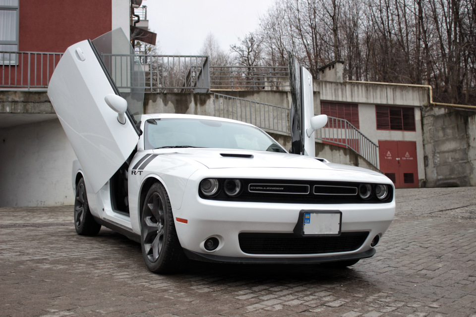 Dodge Challenger – Установка модельного комплекта Ламбо-Дверей ...