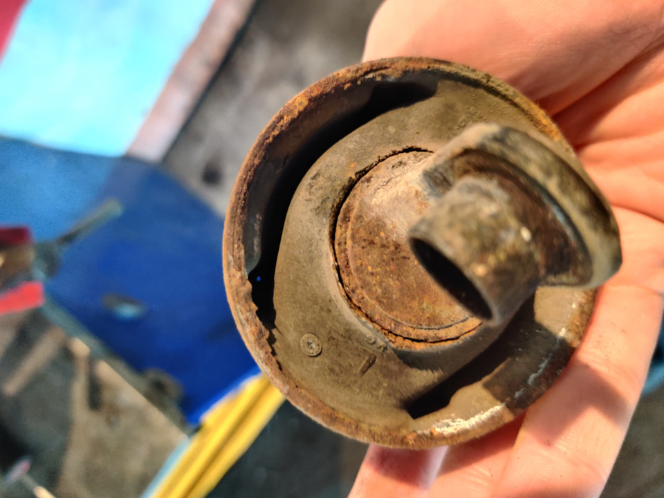 Замена поперечного сайлентблока задней подвески — Hyundai i40, 2 л ...