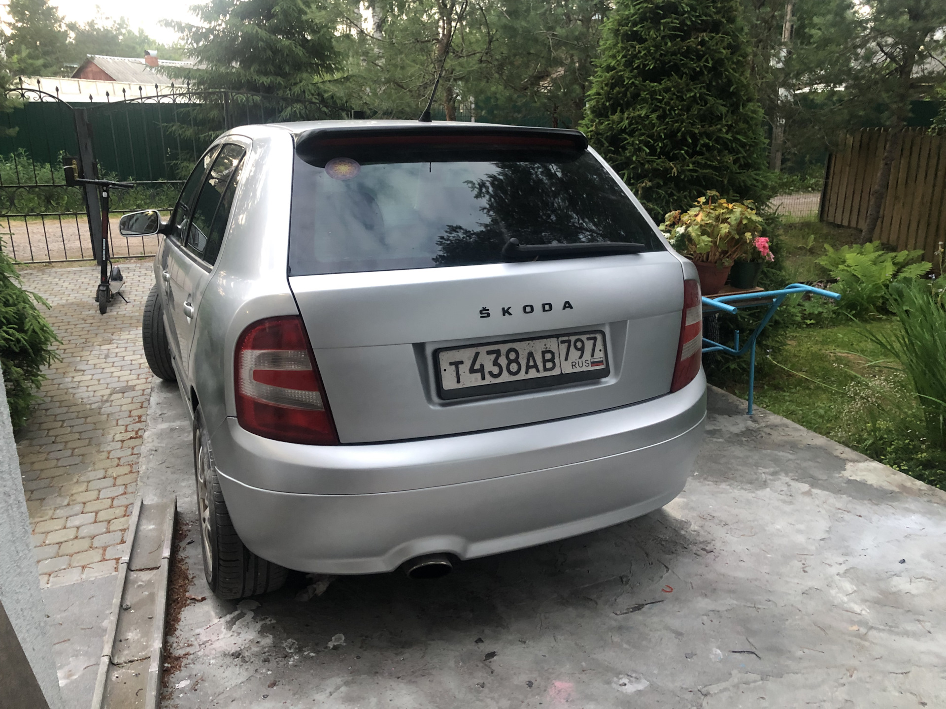 Завел машину — Skoda Fabia Mk1, 1,2 л, 2007 года | просто так | DRIVE2