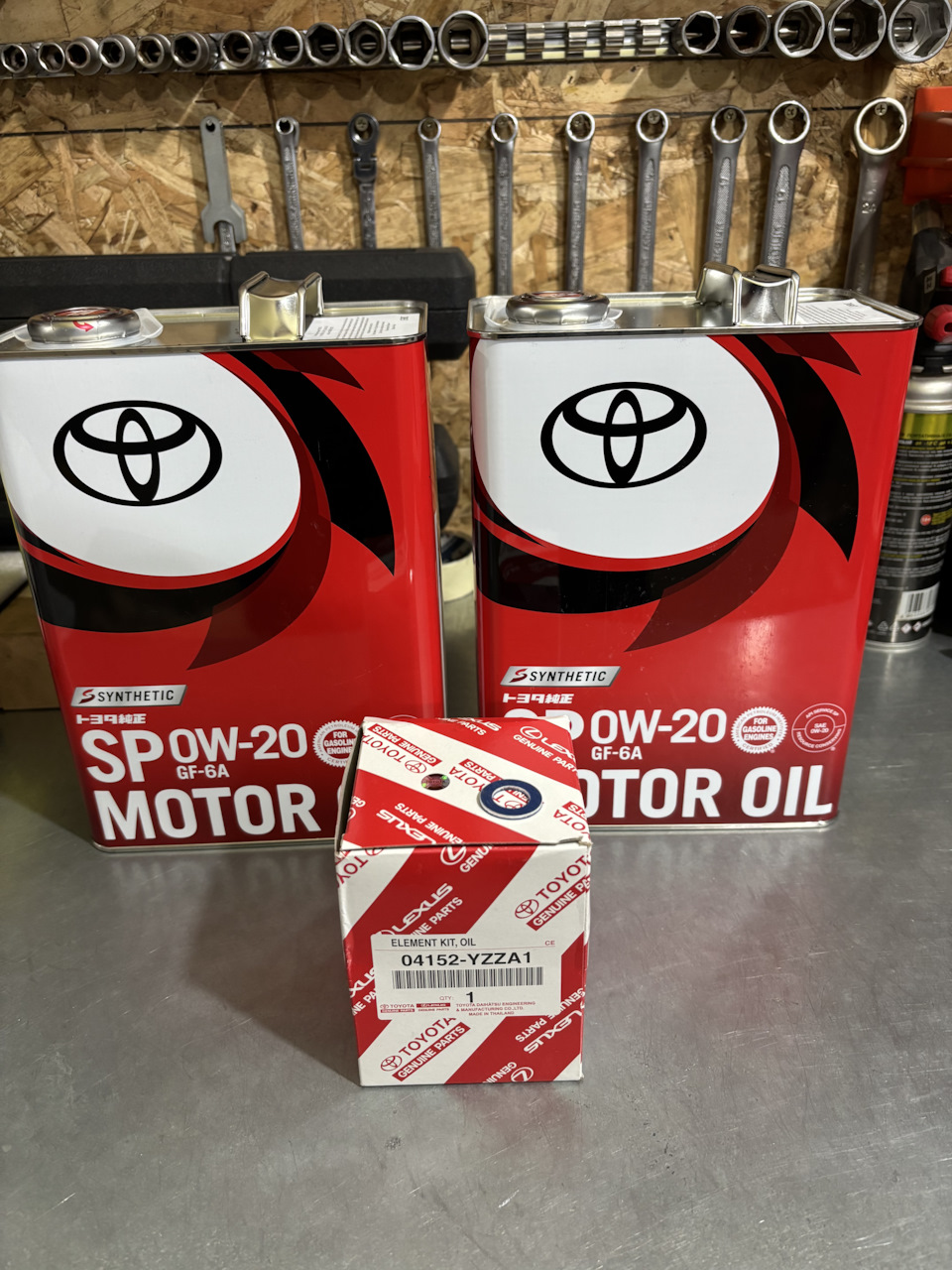 Фото в бортжурнале Toyota Camry (XV70). Запчасти на фото: 04152YZZA1