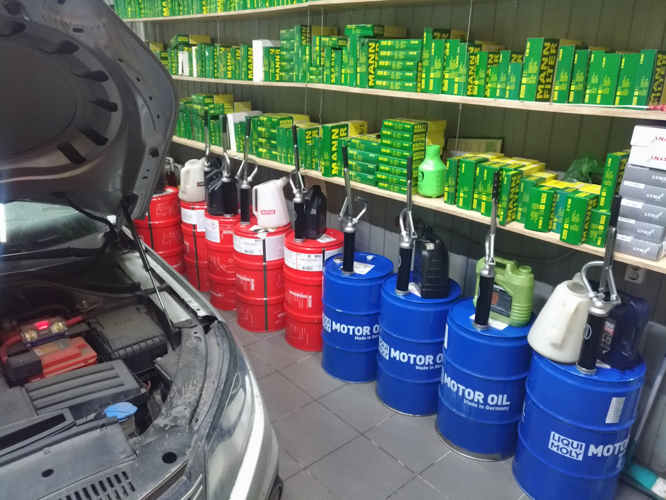 Замена масла Spot — Volkswagen Tiguan (1G), 2 л, 2014 года | визит на ...