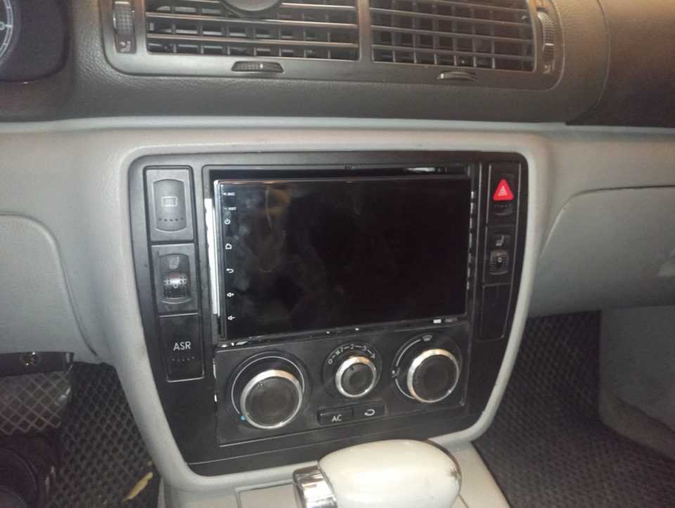 Шум в динамиках при выключенной магнитоле. — Volkswagen Passat B5, 1,8 ...