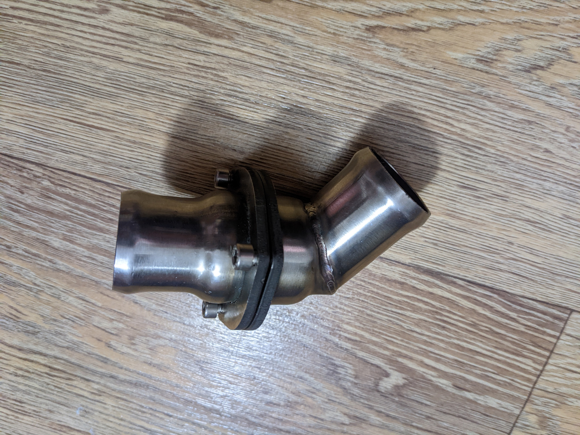 выносной корпус термостата ланос 1. термостат ланос 1. 046. выносной термостат. 5.