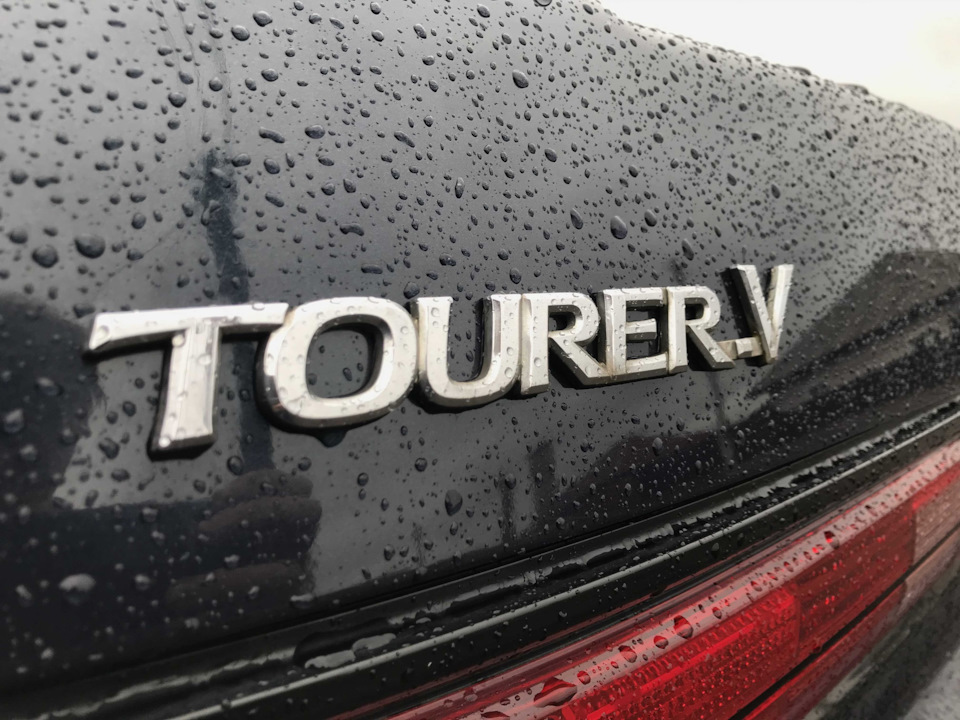 32. Шильдик Tourer_V мне на крышку багажника! — Toyota Mark II (90), 2 ...