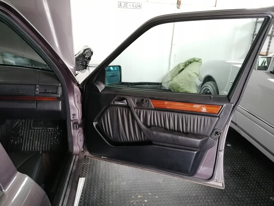 Пассажирская дверь (солдатик) не открывается — Mercedes-Benz E-class ...