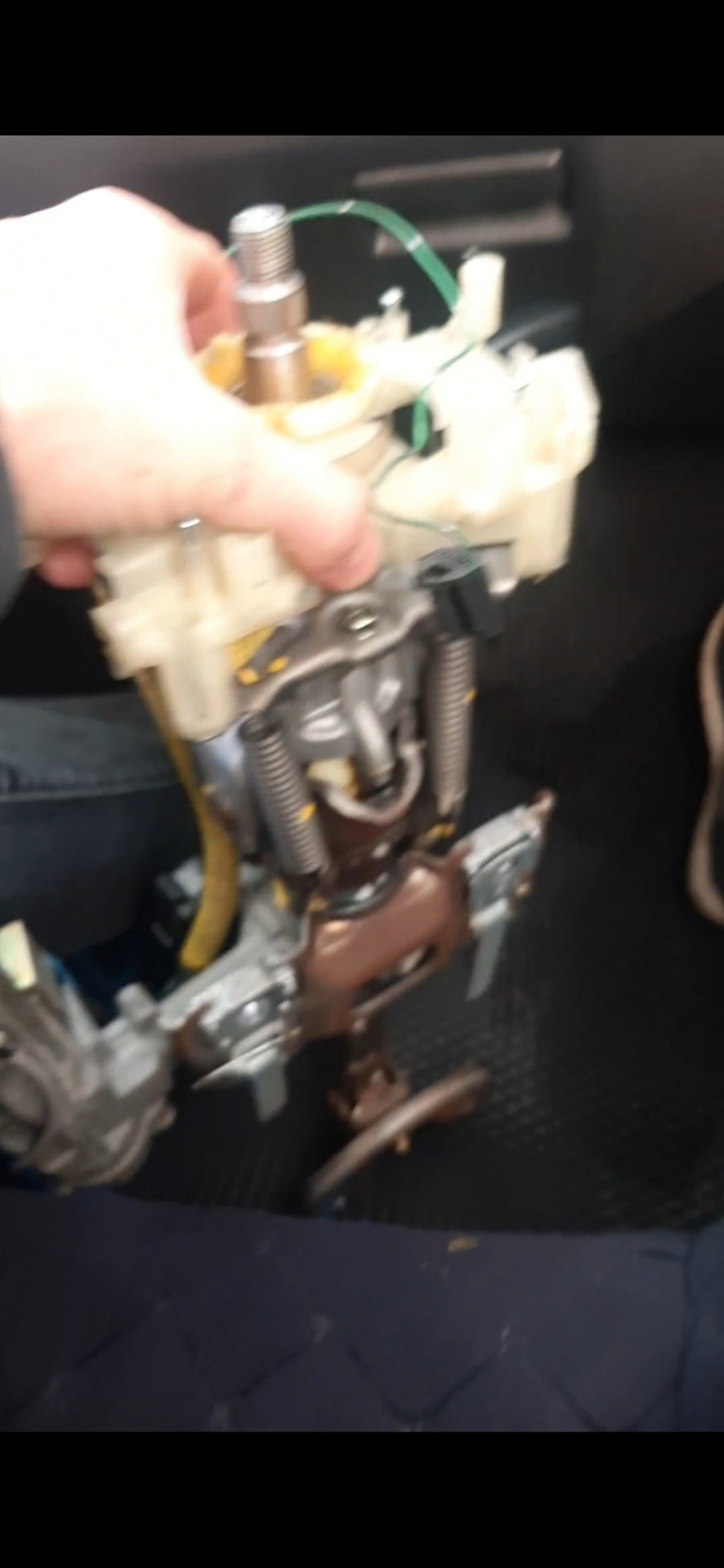 Заклинило замок зажигания — Toyota Windom (20), 2,5 л, 1998 года ...