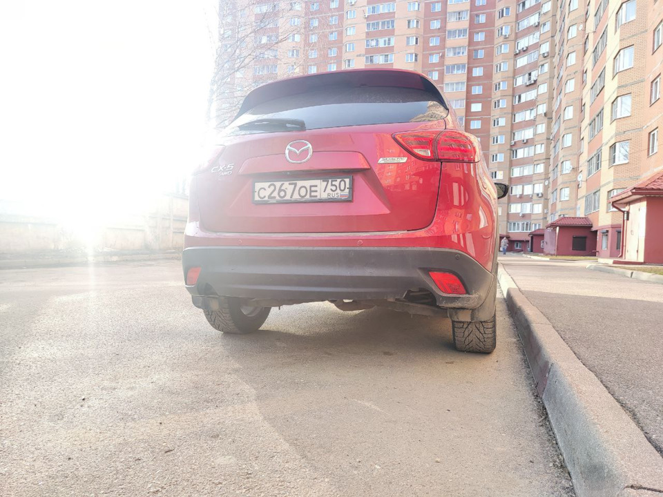 пришлось проехать немного по городу без глушителя вообще, было забавно — Mazda CX-5 (1G)