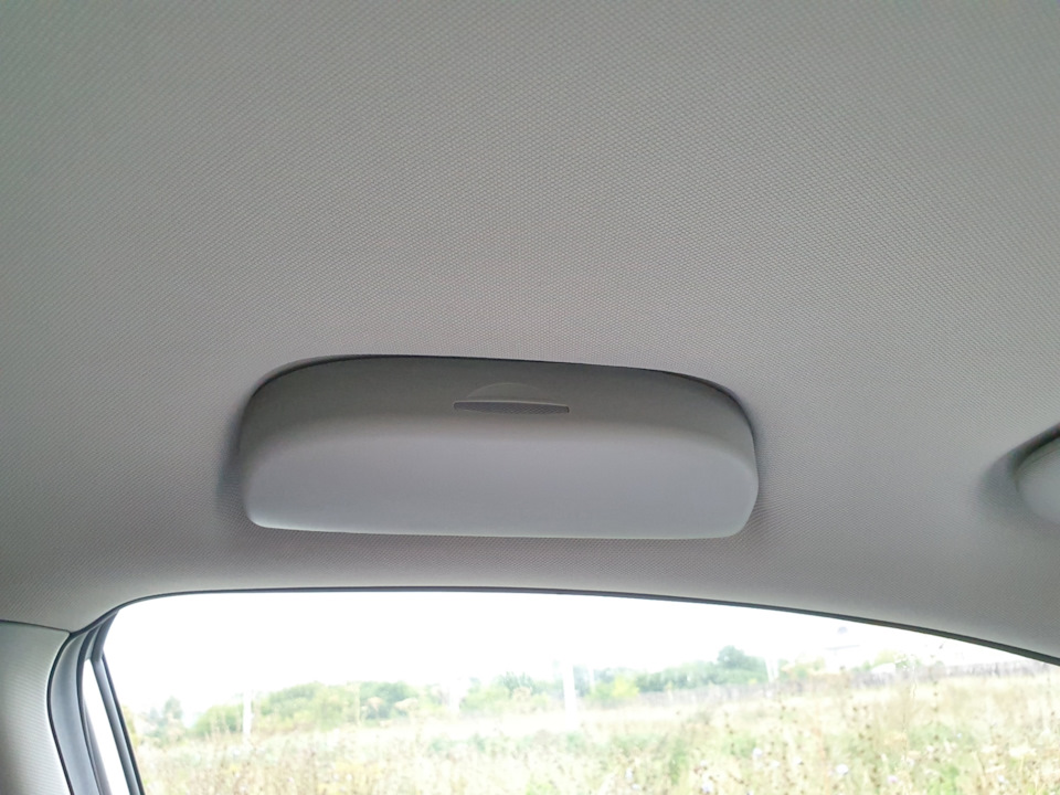 Geely coolray как снять плафон