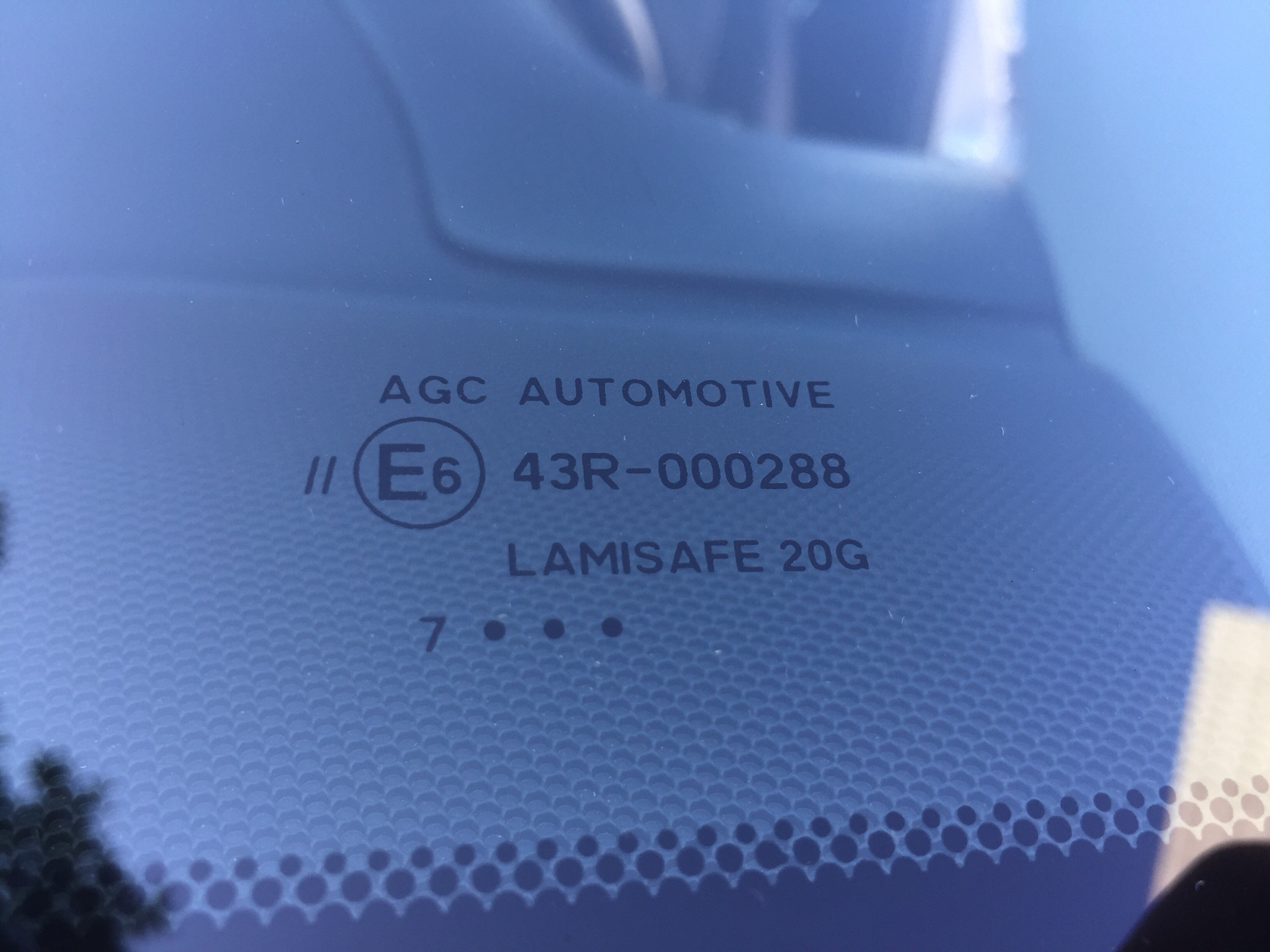 Скло AGC, виявилося гіршим за найдешевше Скло! - Toyota Camry, 2.5 л., 2015 року на DRIVE2