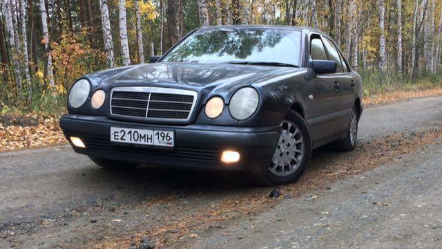 MERCEDES-BENZ C 240 (W202)