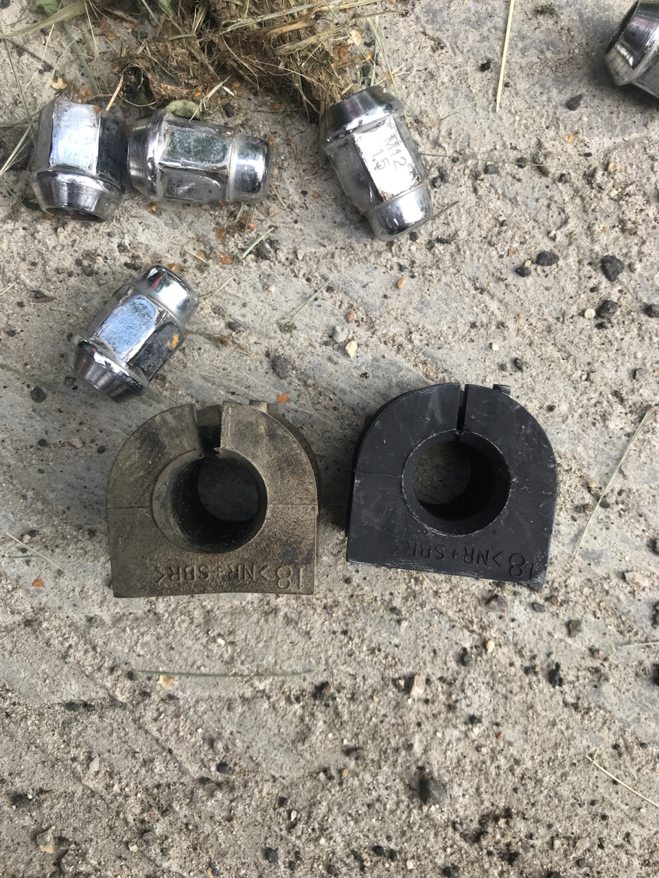 Замена втулок стаба задние+плюс ревизия тормозов — Mitsubishi Lancer X ...