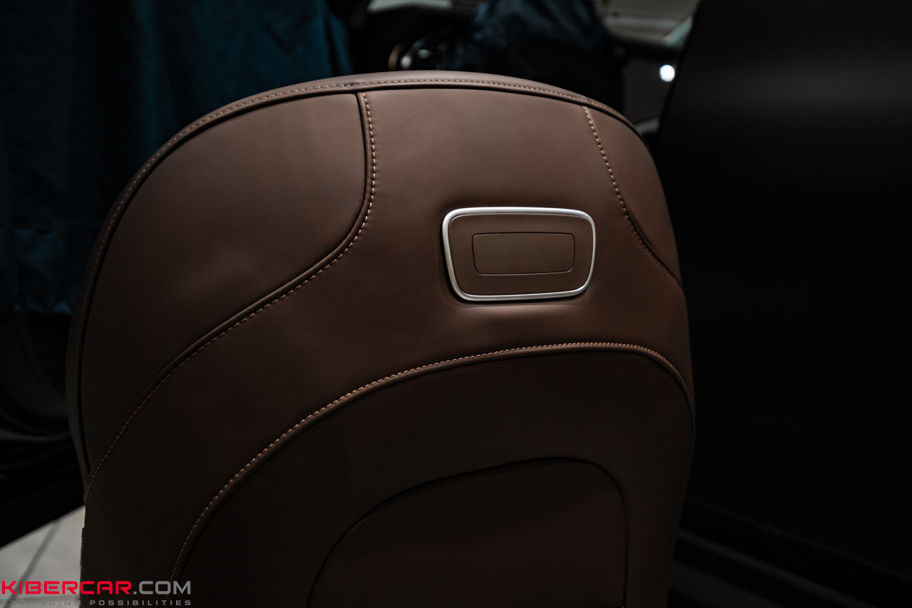 EXEED VX 2023: монтаж врезных мониторов — KiberCar (Киберкар) на DRIVE2