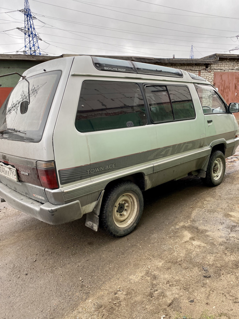 Переобул на зимнюю резину, не большой отзыв — Toyota Town Ace (2G), 2 л,  1991 года | шины | DRIVE2