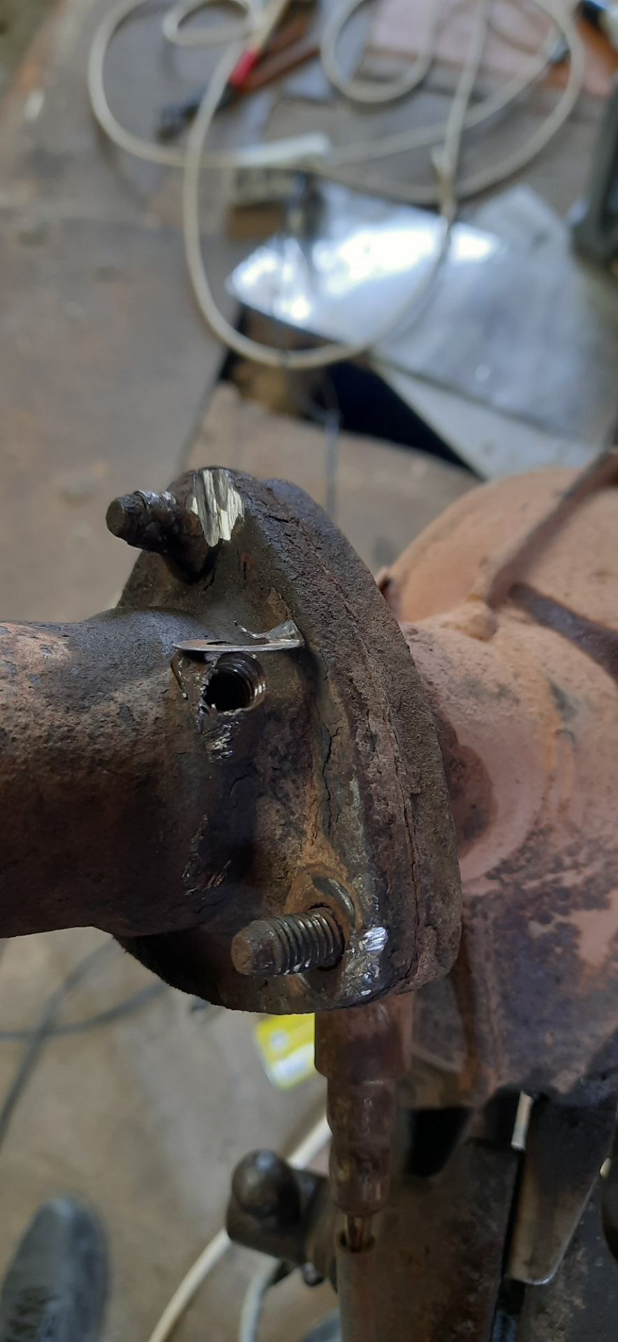 Веста замена гофры без сварки — Lada Vesta, 1,6 л, 2019 года | запчасти ...