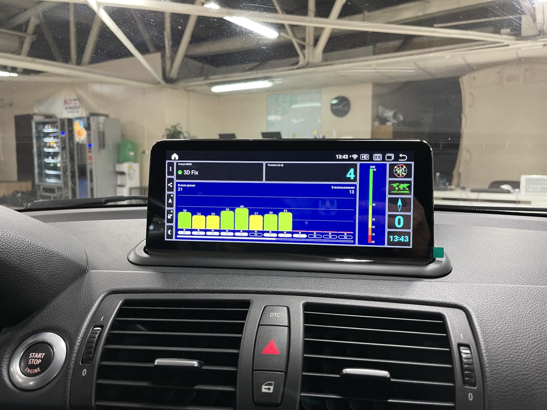 большой дисплей на туарег 2008 года. автомагнитола alpine ilx-f903d. монитор range rover sport 2017range. автомобильный монитор" xr 30". монитор на торпеду.