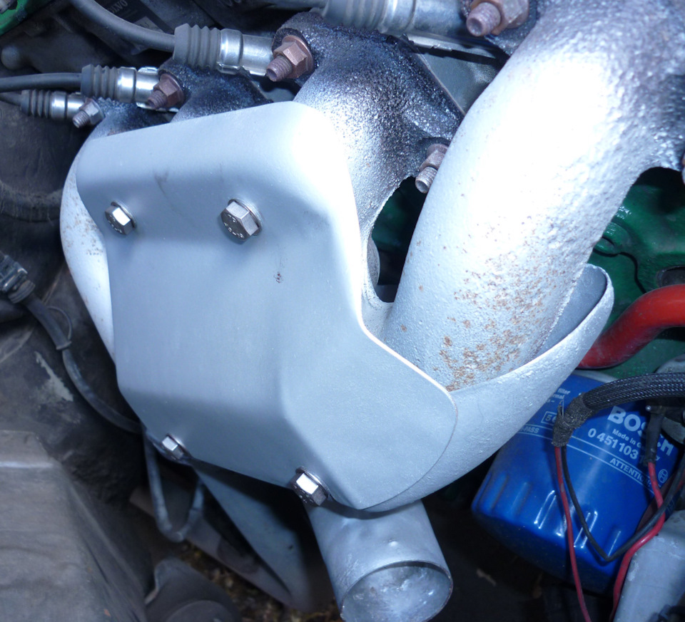 Тепловой экран выпускного коллектора для B230 — Volvo 240, 2,3 л, 1987 ...