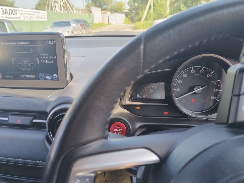 Идеальные условия, когда по городу удалось проехать без светофоров, пробок и оленей — Mazda CX-3