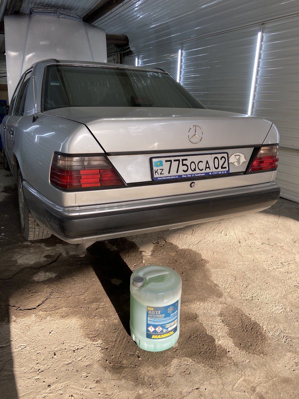 Замена антифриза + чистка системы w124 — Mercedes-Benz E-class (W124), 2,2  л, 1993 года | расходники | DRIVE2