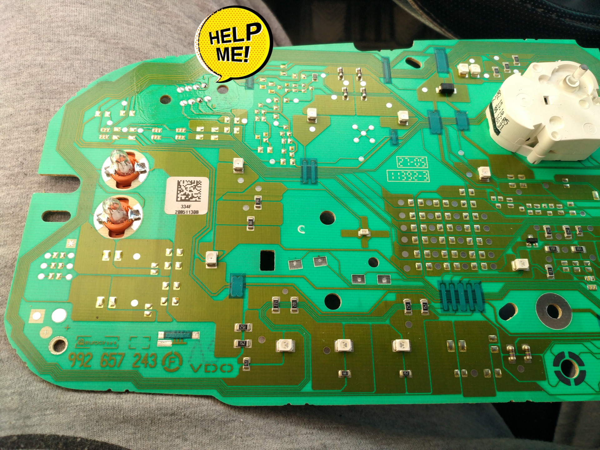 Не работает тахометр на хендай. Exist sonata 2 тахометр. Не работает тахометр на хендай. Приборка акцент плата сзади. Датчик системы зажигания хендай соната 2.