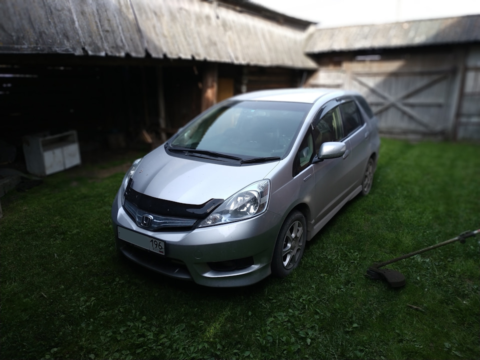 Honda Fit Shuttle 2010. Хонда фит шаттл 2010. Honda Fit Shuttle GP 1. Хонда фит шаттл 11 год.