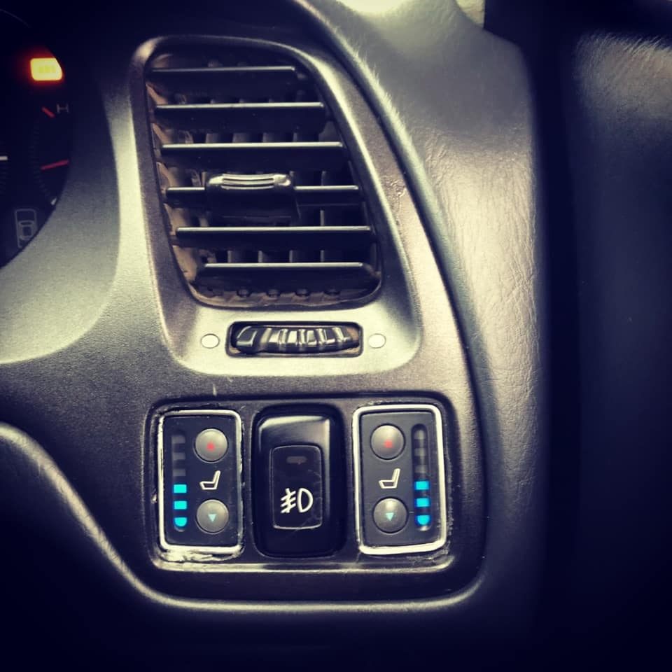 Установка и подключение сидений. Готово. Просто фото — Honda Torneo, 1 ...