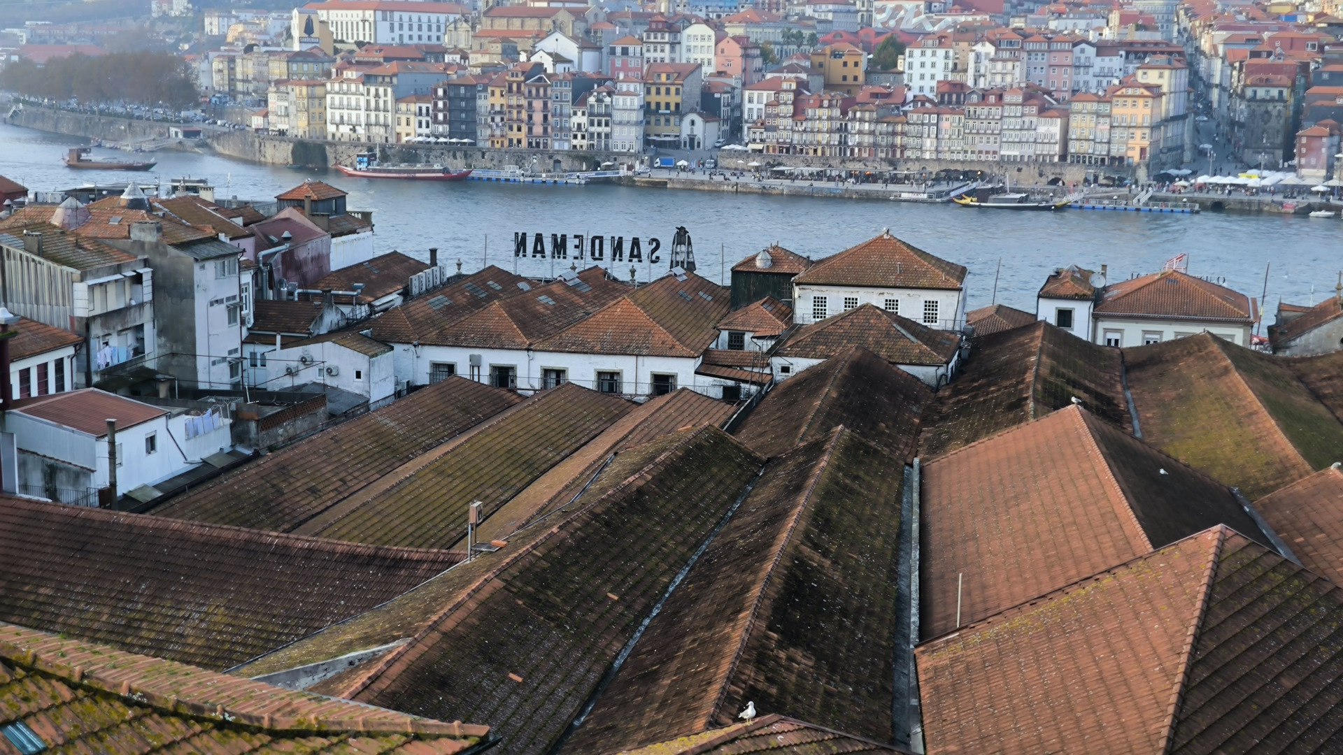 Порту: город на холмах с богатой историей и культурой