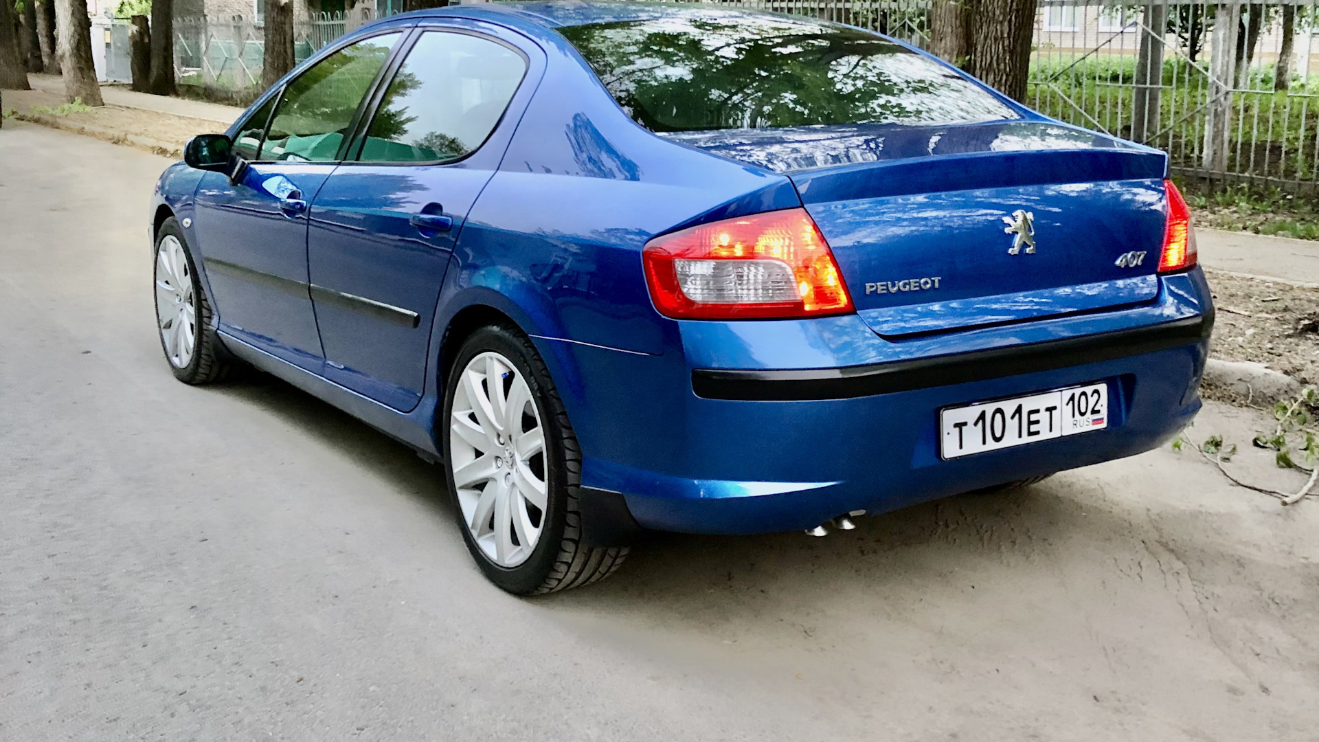 Peugeot 407 3.0 бензиновый 2004 | ПЫЖ 🇫🇷 на DRIVE2