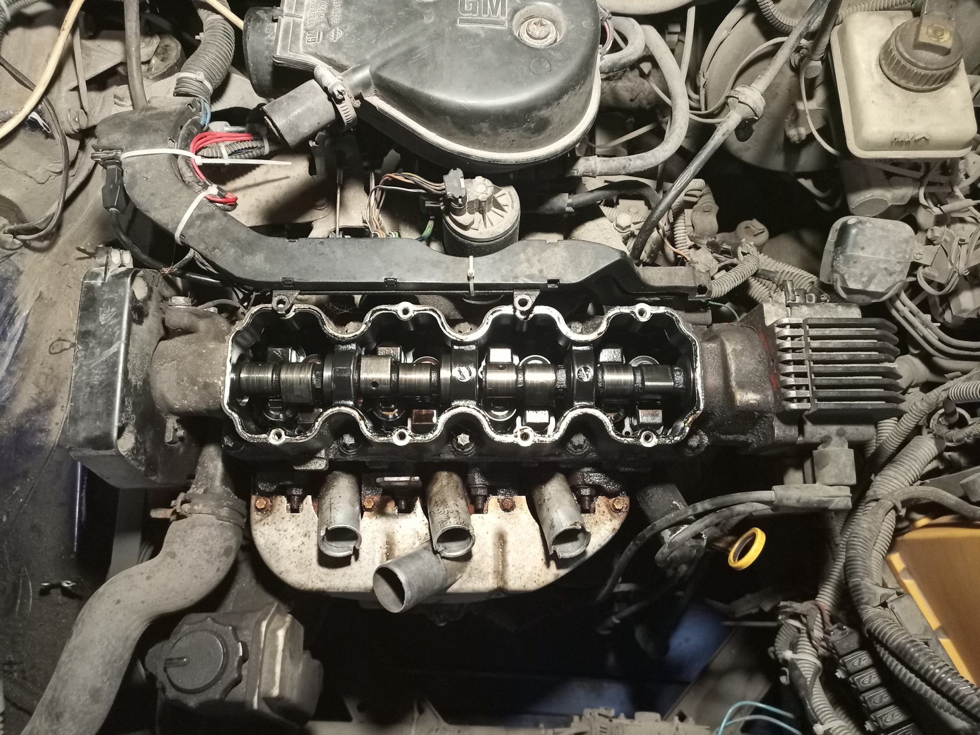 Поломка. Распредвала. — Opel Vectra B, 1,6 л., 1996 года | поломка | DRIVE2