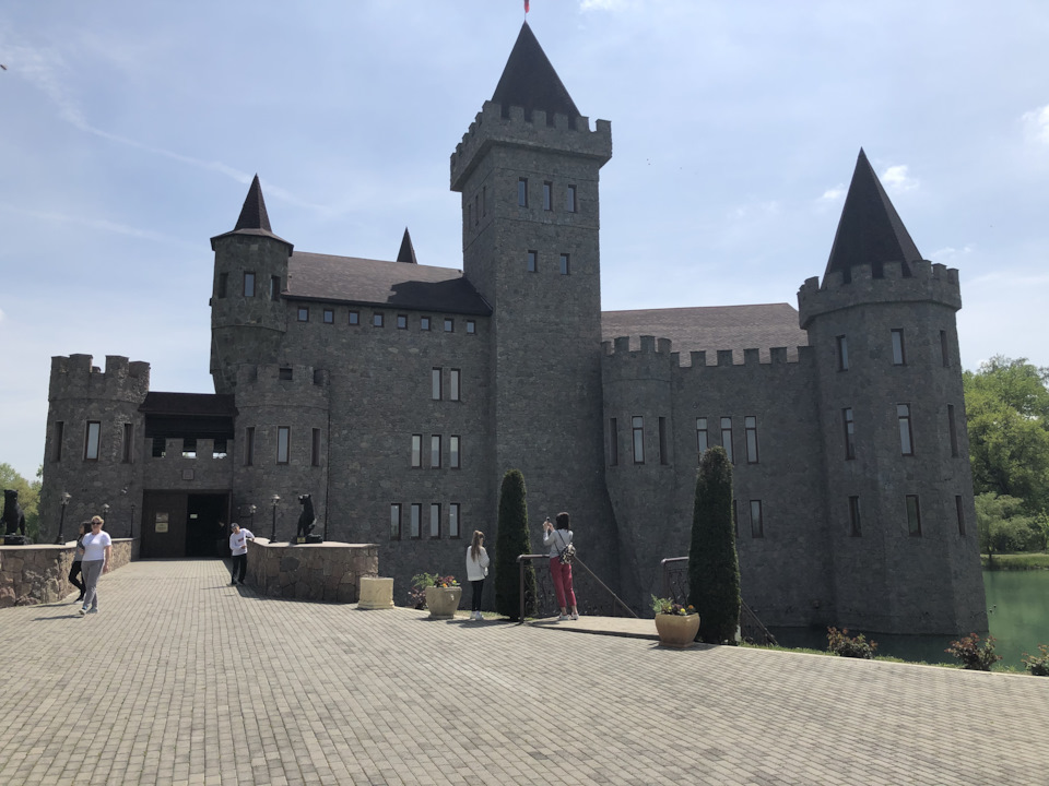 0U3akFeyirE9nmlUsT1pn BUIlU 960 замок шато эркен номер телефона