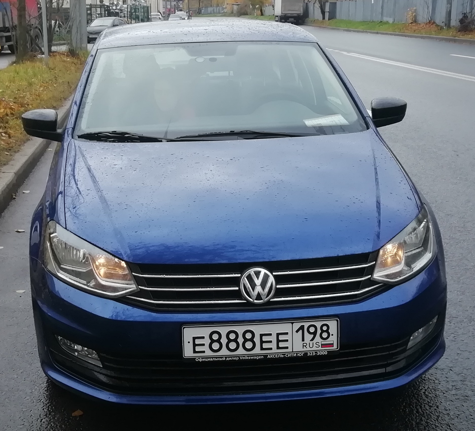 Volkswagen Polo sedan connect