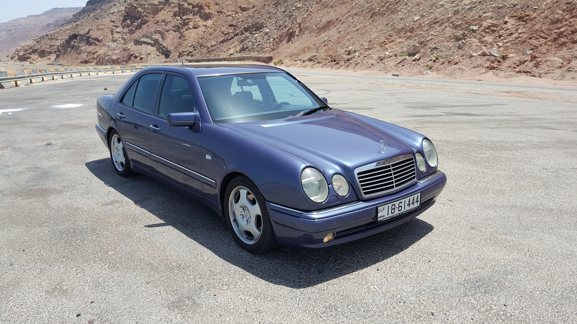 Mercedes Benz w210 1998