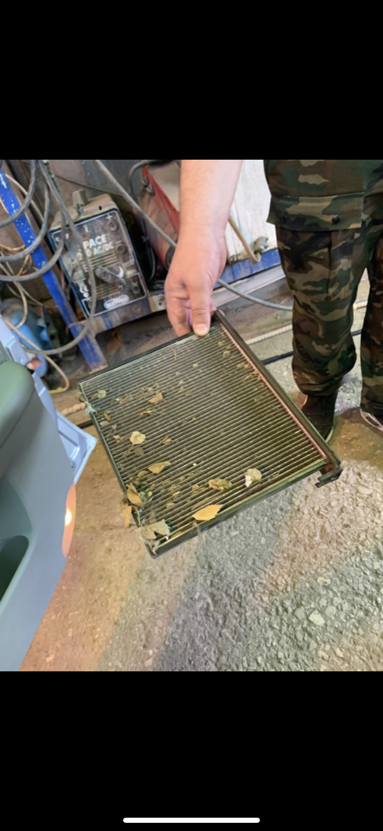 Замена салонного фильтра😂 — KIA Cerato (1G), 1,6 л., 2007 года ...