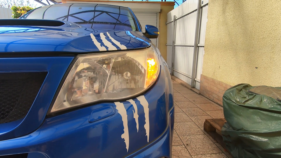 Замена лампочки поворотника и габарита в фаре Subaru Forester SH ...