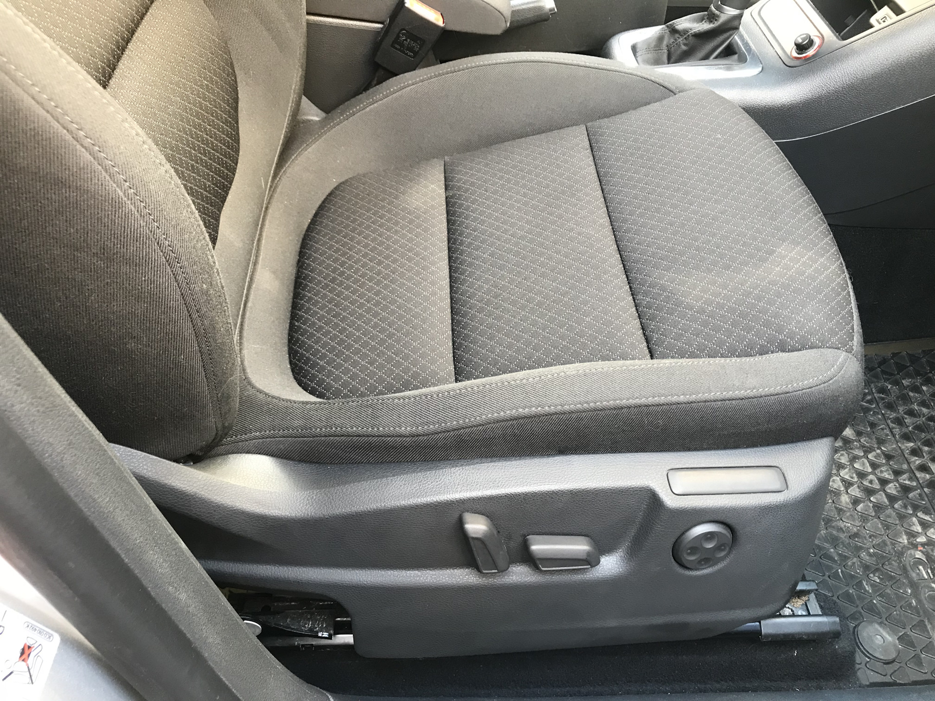 установка сидений с электроприводом