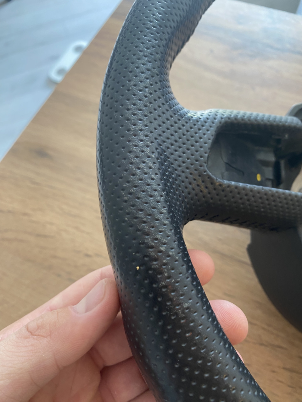 Потертая кожа — Audi A3 (8P)