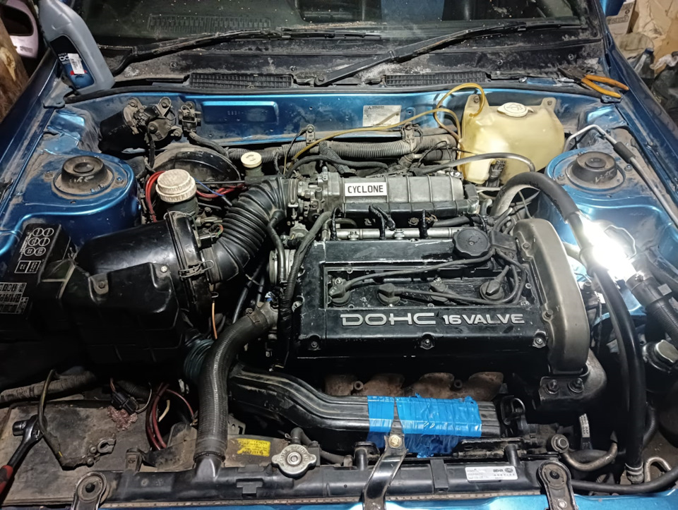 Сливная пробка антифриза с блока 4g92. Антифриз красный -45. Mitsubishi motors super long coolant premium" mz320712. Бачок антифриз g63 mercedes 2015 год. Сливная пробка 4g63.