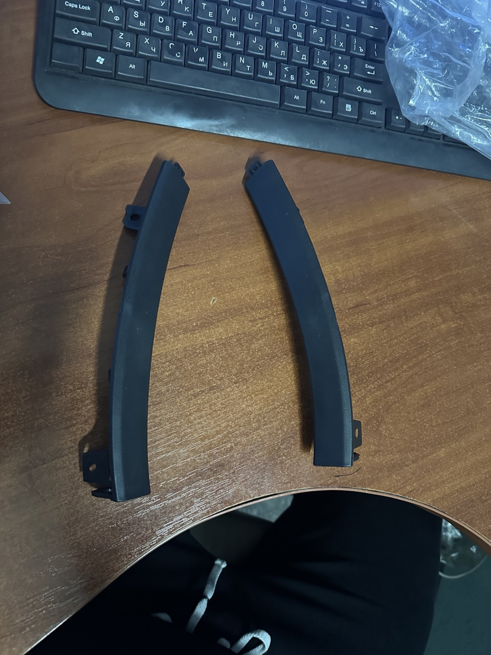 деление с остатком примеры. деление на двузначное число с остатком. 10 4 2 ост 3. правильное решение примеров. :5=3 ост 2.