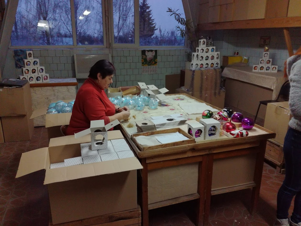 Поездка в Карачев на фабрику елочных игрушек — Lada Vesta SW, 1,6 л ...