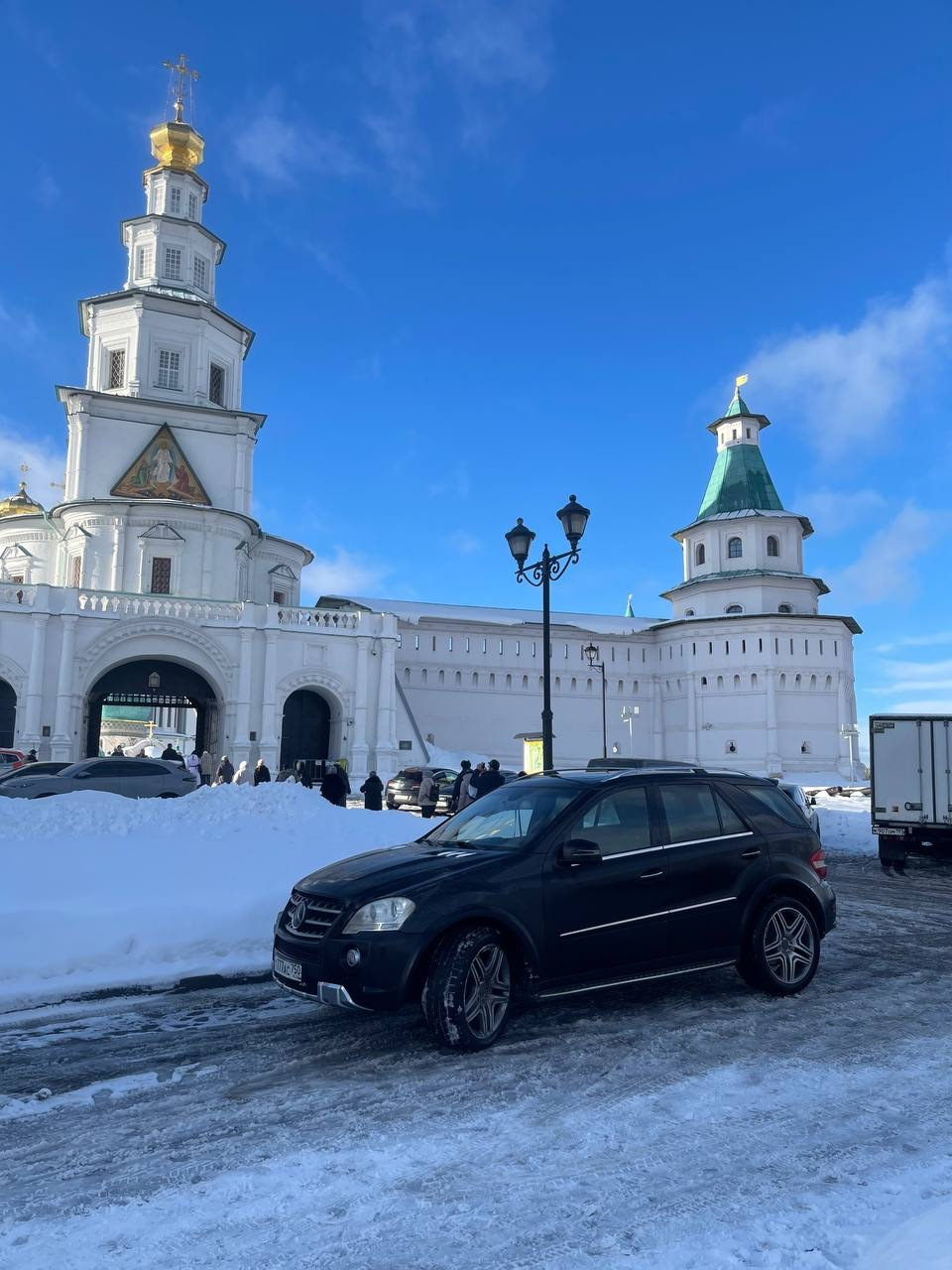 67 — Москва — Звенигород — Истра — Парк Патриот 179 к.м. — Mercedes-Benz  M-Class (W164), 3,5 л, 2010 года | путешествие | DRIVE2