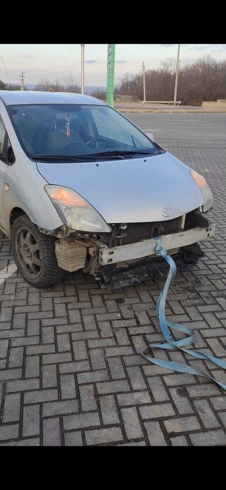 Беда не приходит одна…( Поломка бампера и словил клин — Toyota Prius (20),  1,5 л, 2007 года | другое | DRIVE2