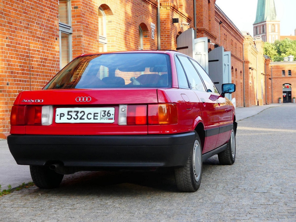 Ауди 80 1995 года. Машина ауди 80 бочка. Ауди 80 красная. Audi 80 b3 1990. Ауди 80 1991 года.